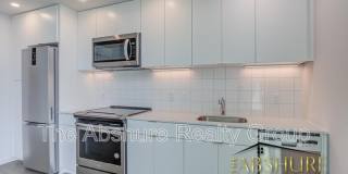 Yancey Street Gallery 18