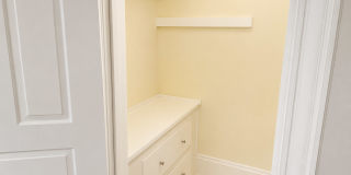 Lower 2 Bedroom Duplex Great Location! Gallery 14