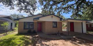Beautiful 3 bedroom/1 bath home with Central Air and Heat! Gallery 1
