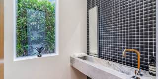 721 N Vista St Gallery 4