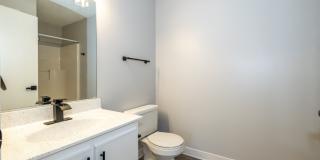 The Landings at Steele Creek Apartments Gallery 20