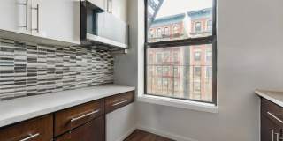 411 Manhattan Avenue Gallery 17