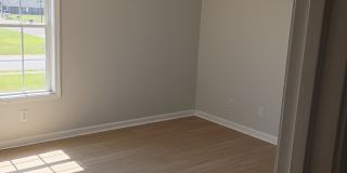 290 Creekwood Avenue - B Gallery 5