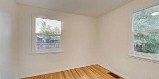 Charming 3 Bedroom Home – Pets Welcome! Gallery 11