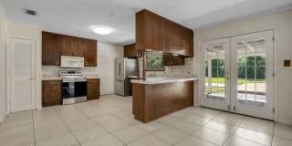 2613 Killarney Way Gallery 16