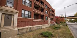 5901 S Michigan Ave Gallery 20