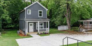 232 Vine St Gallery 1