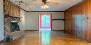 1602 Greenwood Gallery 14