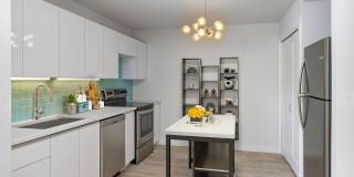 140 S Fredericksburg Gallery 10