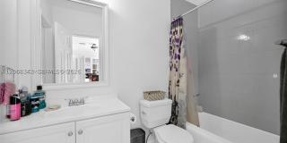 756 W 53rd St Gallery 18