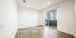661 W 17th Street Gallery 15