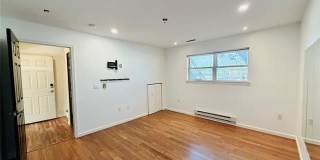 7621 Woodward Avenue Gallery 9