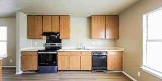 Recent remodeled! 4 bedroom, two living areas and loft! Gallery 8