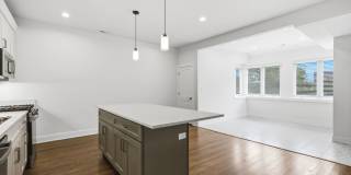 6914 N Sheridan Road Gallery 10