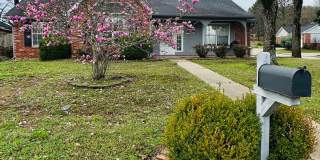 $2,000.00 MOVE-IN-SPECIAL Gallery 1