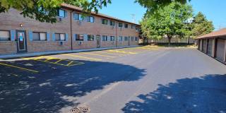 RENOVATED APARTMENT WITH IN-UNIT WASHER-DRYER & GARAGE PARKING! Gallery 22