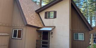 2 Bedroom in a beautiful woodsy location! Gallery 14