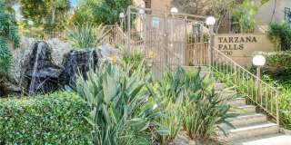 18730 Hatteras Street Gallery 1