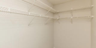 Verandahs at Hunt Club Gallery 32