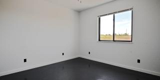1495 Oxbow Gallery 45