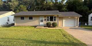 Updated 3 Bedroom Ranch with Fenced Yard – 648 Waverly Rd., Davenport, IA 52804 Gallery 1