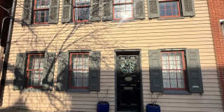 Beautiful 4 BR, 1.5 Bath Townhouse w/off street parking Beautiful 4 BR, 1.5 Bath Townhouse w/off street parking Gallery 1