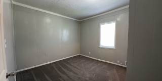 1521 & 1521 1/2 E Kirby Ave (AARC Management, LLC) 1521 & 1521 1/2 E Kirby Ave (AARC Management, LLC) Gallery 3