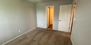 3 Bed 2 Bath 2 Car Garage Duplex with Mowing Included AND all Kitchen Appliances! Gallery 11