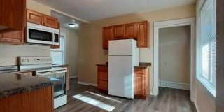 Spacious 5 Bed 2 Bath House - Pet-Friendly Gallery 1