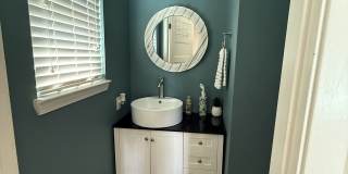 517 Palm Avenue Gallery 25