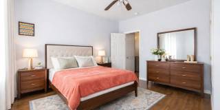 Bright 2 bed 1.5 bath available 6/13 with private patio Gallery 11