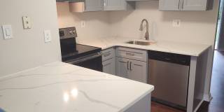1025 Oaklyn Court Gallery 5