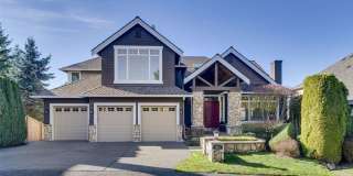 Luxury Living in sought after Sterling Woods Gallery 1