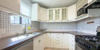 Charming 2BR Front House with Bonus Room & Private Yard Gallery 7