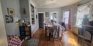 Large 3 bed in Allston Gallery 18