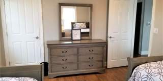 100 18th Avenue Gallery 17