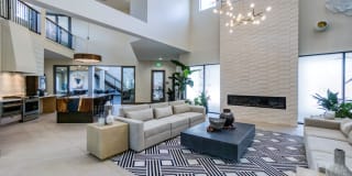 Double R Living Gallery 17