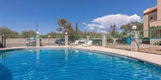 Broadmoor Apartments Gallery 17