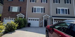 Townhouse for Rent in Spring Oaks! Gallery 1