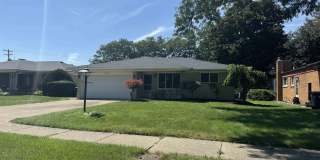 35223 Mustang Drive Gallery 1