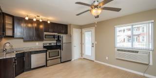 203 1/2 6th St Gallery 14