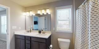 Fabulously Beautiful Townhome in NW Ankeny Gallery 14