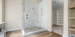 9118 E Topeka Drive Gallery 18
