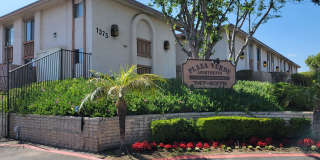 Plaza Verde Gallery 1