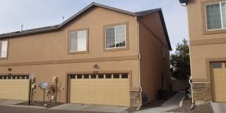 Immaculate 3 Bedroom/3 Bath Townhome Near Powers Corridor! Gallery 1