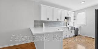 611 Grundy Street Gallery 10