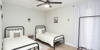 5801 Lake Champlain Gallery 1