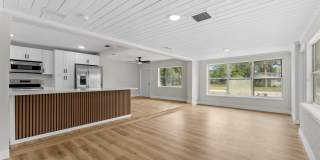 1218 CRESCENT Street Gallery 14