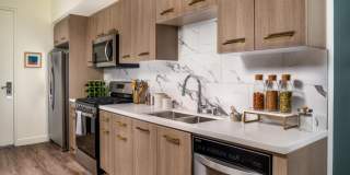 Catherine Santa Monica Gallery 15