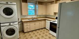 3 Bedroom, 1 Bath Apartment for Rent - Close to MSU - Pets Friendly Gallery 20